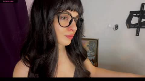 Snapshot of _comefeelme_ chatting on April 2026 03:21:02 AM D online show from April 2026 03:21:02 AM