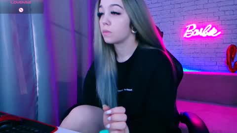 Nica online show from February 2025 05:05:02 AM