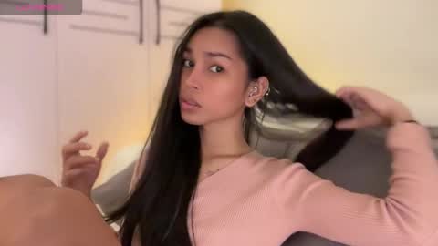 Snapshot of _cumonu69_ chatting on October 2025 08:54:02 AM Tiko online show from October 2025 08:54:02 AM