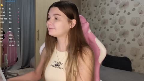 _cute_ice online show from January 2025 04:44:01 AM