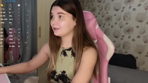 _cute_ice online show from January 2025 04:48:02 AM