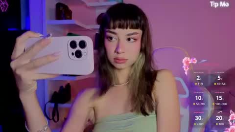 Snapshot of _cute_isabella_ chatting on July 2026 11:44:01 PM _cute_isabella_ online show from July 2026 11:44:01 PM