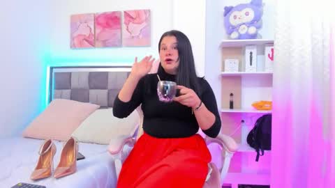 Dalia online show from December 2025 10:05:01 PM