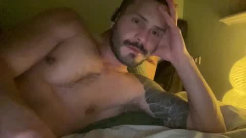 Snapshot of _dantecross_ chatting on October 2025 04:02:01 PM _dantecross_ online show from October 2025 04:02:01 PM