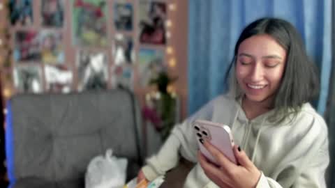 Snapshot of _darkkitty_ chatting on December 2024 04:33:01 AM paula online show from December 2024 04:33:01 AM