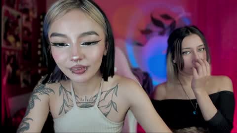 Snapshot of _darkkitty_ chatting on December 2024 12:18:01 AM paula online show from December 2024 12:18:01 AM