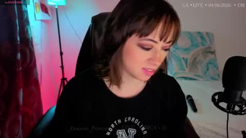 Snapshot of _denisse_peterson_ chatting on June 2026 10:49:02 PM DENISE online show from June 2026 10:49:02 PM