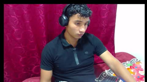 Snapshot of _duvan_123 chatting on December 2025 01:57:02 AM _duvan_123 online show from December 2025 01:57:02 AM