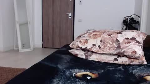 Dylan online show from January 2025 12:08:01 PM