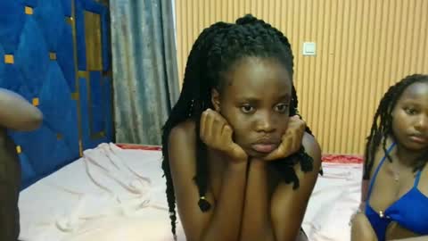 Snapshot of _elinah chatting on November 2025 04:57:01 AM Elinah online show from November 2025 04:57:01 AM