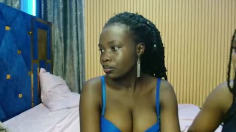 Snapshot of _elinah chatting on November 2025 03:47:01 PM Elinah online show from November 2025 03:47:01 PM