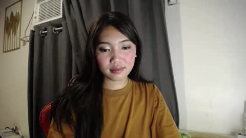 Elle online show from November 2025 07:27:01 PM