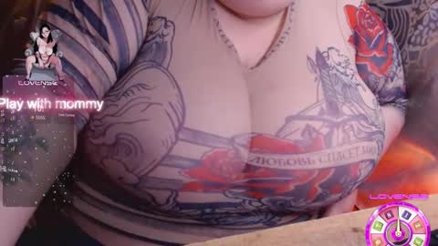 Snapshot of _ellybelly_ chatting on September 2025 10:59:01 AM LIsa online show from September 2025 10:59:01 AM