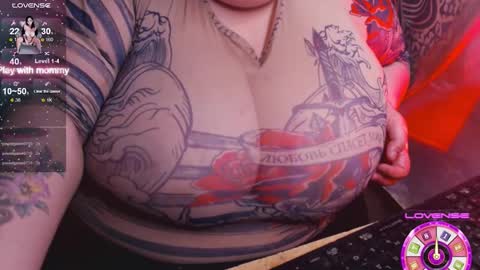 Snapshot of _ellybelly_ chatting on September 2025 07:15:01 PM LIsa online show from September 2025 07:15:01 PM