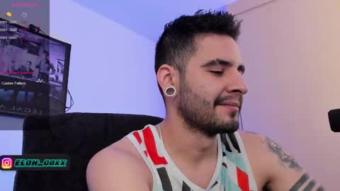 Snapshot of _elon_coxx_ chatting on January 2025 02:04:01 AM  -         online show from January 2025 02:04:01 AM