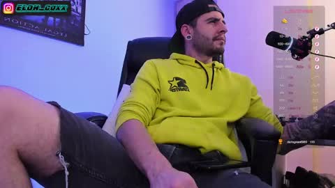 Snapshot of _elon_coxx_ chatting on February 2025 02:35:02 AM  -         online show from February 2025 02:35:02 AM