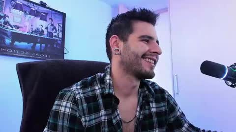 Snapshot of _elon_coxx_ chatting on February 2025 06:22:01 PM  -         online show from February 2025 06:22:01 PM