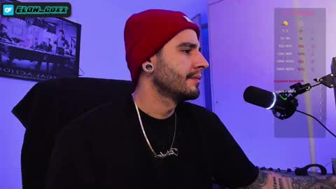 Snapshot of _elon_coxx_ chatting on February 2025 01:50:02 AM  -         online show from February 2025 01:50:02 AM