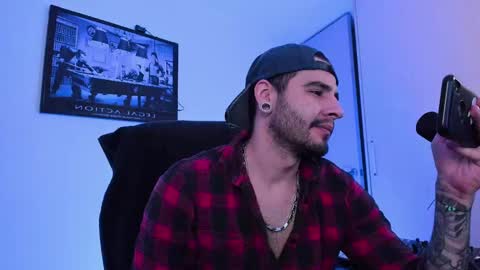 Snapshot of _elon_coxx_ chatting on February 2025 11:31:01 PM  -         online show from February 2025 11:31:01 PM