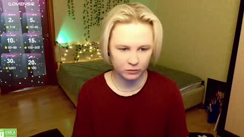 Snapshot of _elven_dreams__ chatting on December 2024 07:57:01 AM chloue and Gretta online show from December 2024 07:57:01 AM