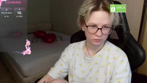 chloue and Gretta online show from February 2026 08:33:02 AM