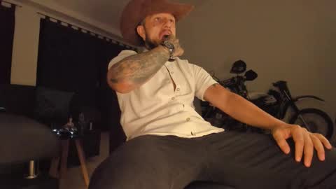 Emilio online show from January 2026 08:20:01 AM