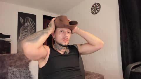 Snapshot of _emilio_escobar chatting on June 2026 09:59:01 AM Emilio online show from June 2026 09:59:01 AM