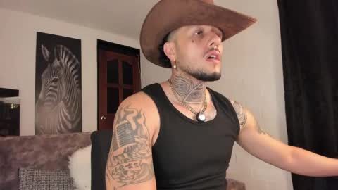 Snapshot of _emilio_escobar chatting on June 2026 09:25:02 AM Emilio online show from June 2026 09:25:02 AM