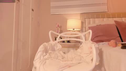 Snapshot of _emily__cb chatting on January 2026 05:27:02 PM Hi Im Emily online show from January 2026 05:27:02 PM