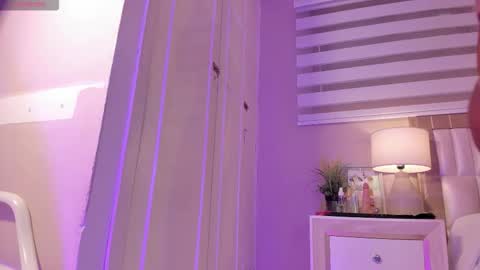 Snapshot of _emily__cb chatting on January 2026 11:37:01 AM Hi Im Emily online show from January 2026 11:37:01 AM