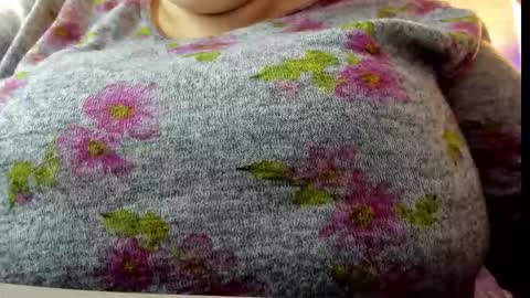 Emily  online show from October 2025 11:23:02 AM