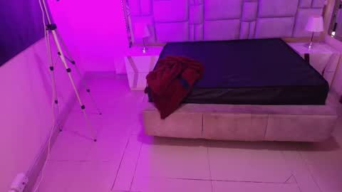 Emily  online show from January 2026 12:21:01 PM