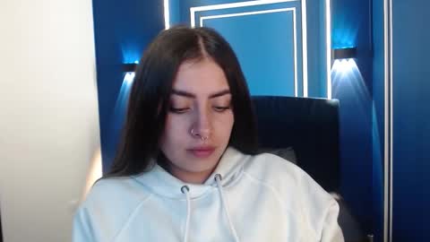 Emma online show from October 2025 11:03:02 PM