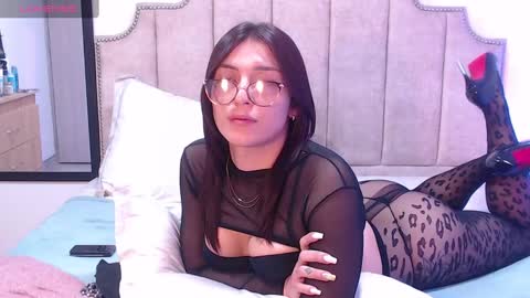  Erica Vanderhill  online show from February 2025 10:29:02 PM