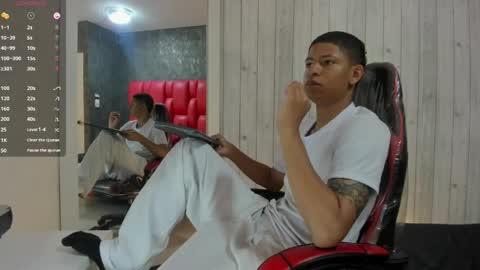 _erick_j online show from April 2026 08:03:02 PM