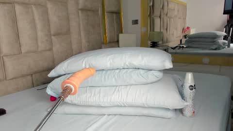 _eris_rose online show from November 2025 07:36:03 PM