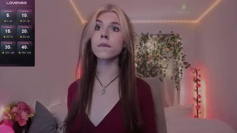 Snapshot of _eva_pleasure_ chatting on September 2025 05:53:02 AM Eva online show from September 2025 05:53:02 AM