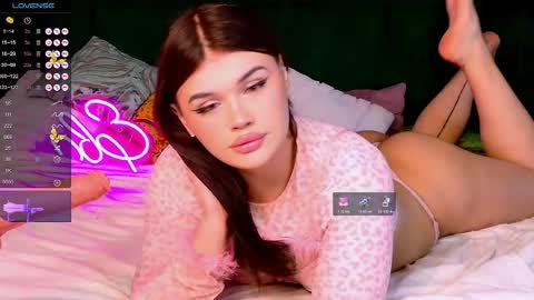 Eva Lane online show from April 2026 07:33:01 AM