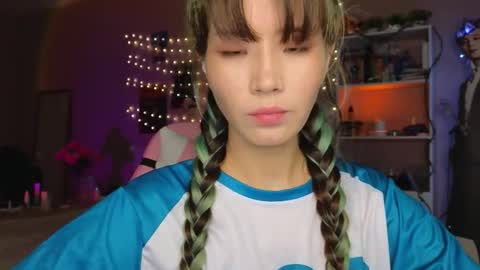 Snapshot of _eve____ chatting on November 2025 10:32:02 PM EveEva online show from November 2025 10:32:02 PM