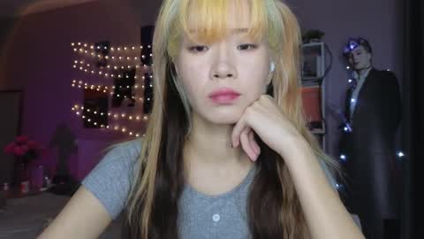 Snapshot of _eve____ chatting on November 2025 02:21:01 AM EveEva online show from November 2025 02:21:01 AM