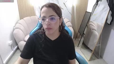  evoni  online show from October 2025 12:14:02 PM