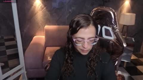  evoni  online show from December 2025 12:44:02 PM