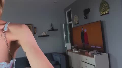 Snapshot of _fieryflash_ chatting on November 2025 02:10:02 AM Lola 3 online show from November 2025 02:10:02 AM