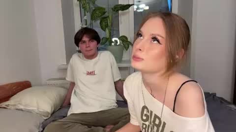 Kaithie and Jessie online show from June 2026 06:43:01 PM