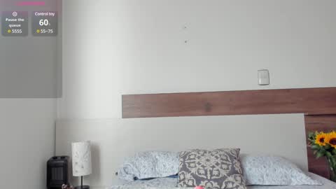 Snapshot of _fullmoon chatting on January 2025 09:19:01 PM  fullmoon online show from January 2025 09:19:01 PM