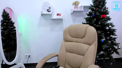 Snapshot of _ganett__ chatting on January 2025 12:14:01 PM Ganet online show from January 2025 12:14:01 PM