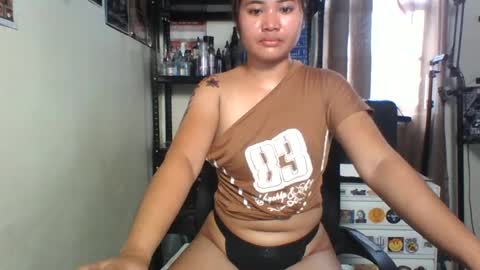 Snapshot of _genevieve22_ chatting on July 2026 02:51:02 AM genny online show from July 2026 02:51:02 AM