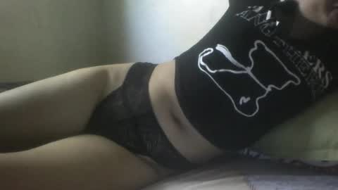 Snapshot of _genevieve22_ chatting on July 2026 02:05:01 AM genny online show from July 2026 02:05:01 AM