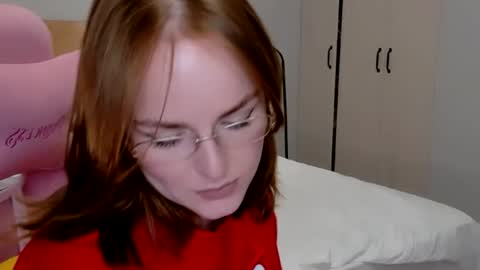 Snapshot of _gingermean_ chatting on July 2026 06:05:01 AM GingerMean online show from July 2026 06:05:01 AM