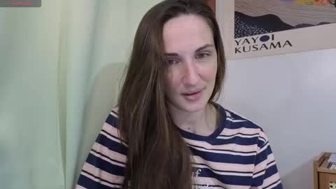 Goddess Aurora online show from November 2025 05:41:01 PM